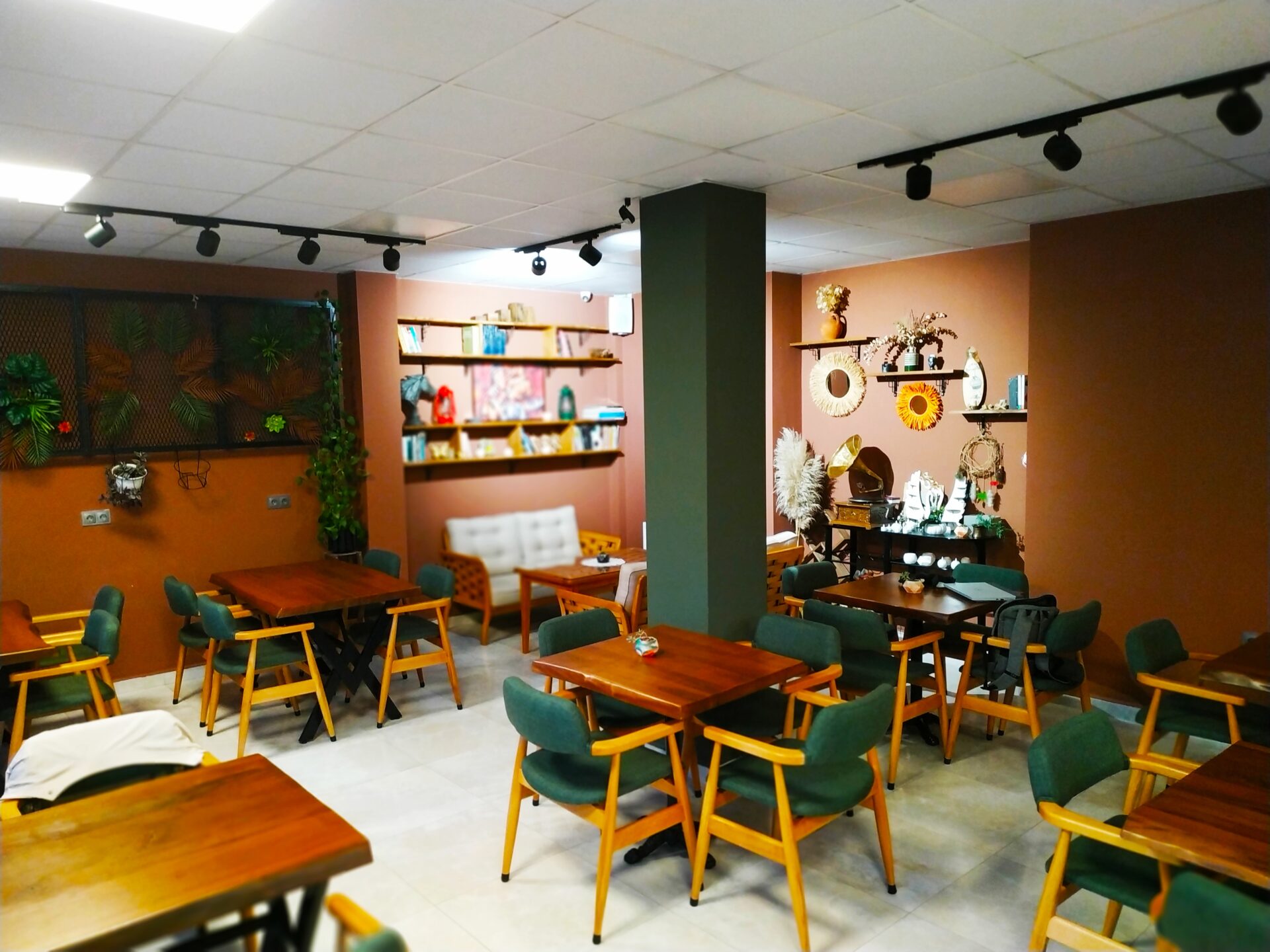 SARMAŞIK KAFE