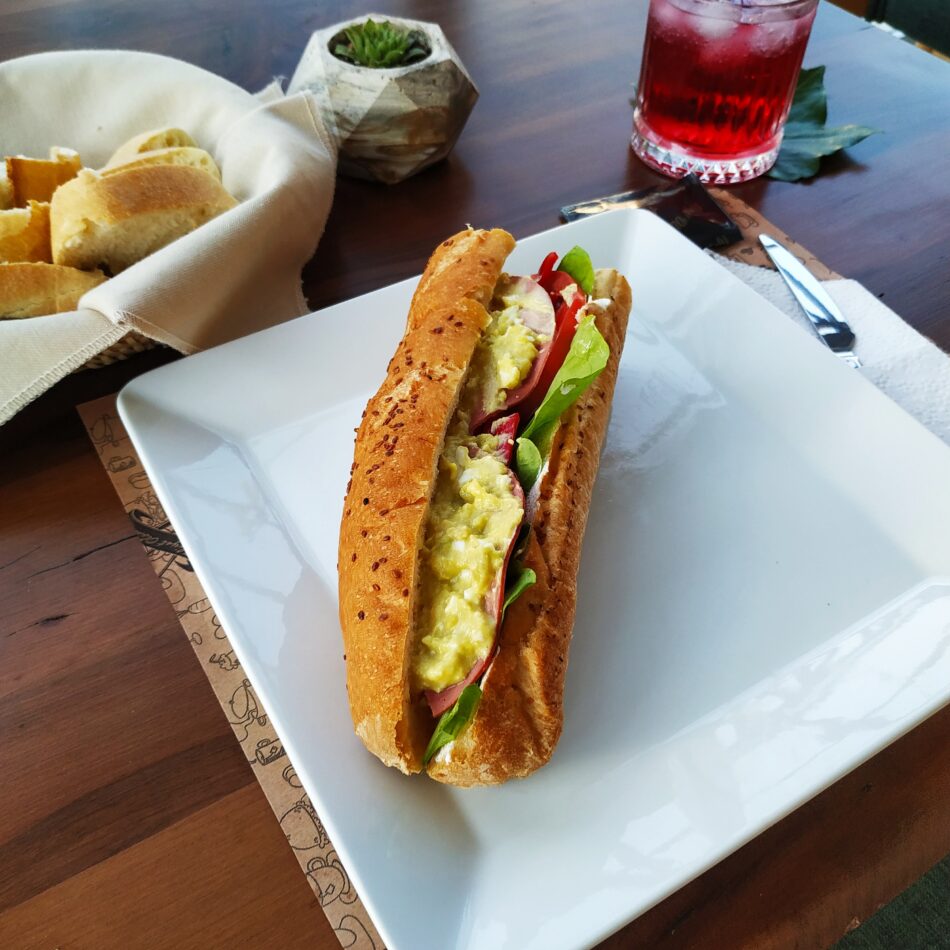 Sarmaşık Kafe
