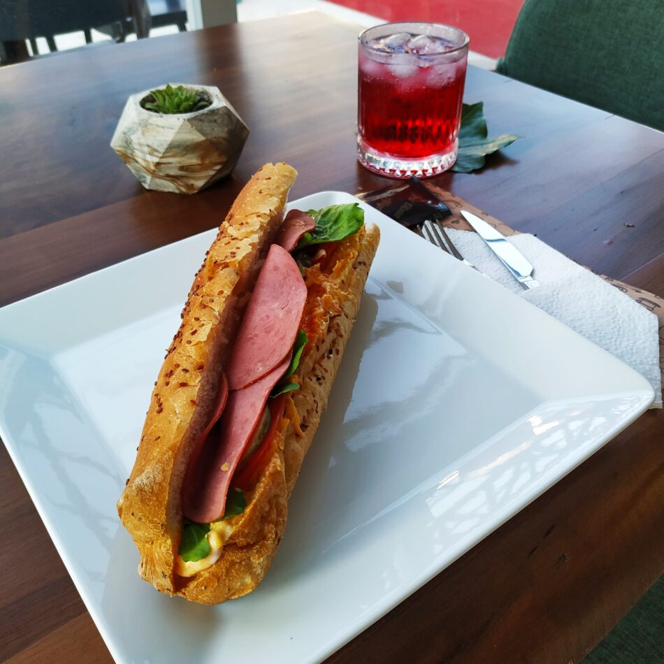 Sarmaşık Kafe